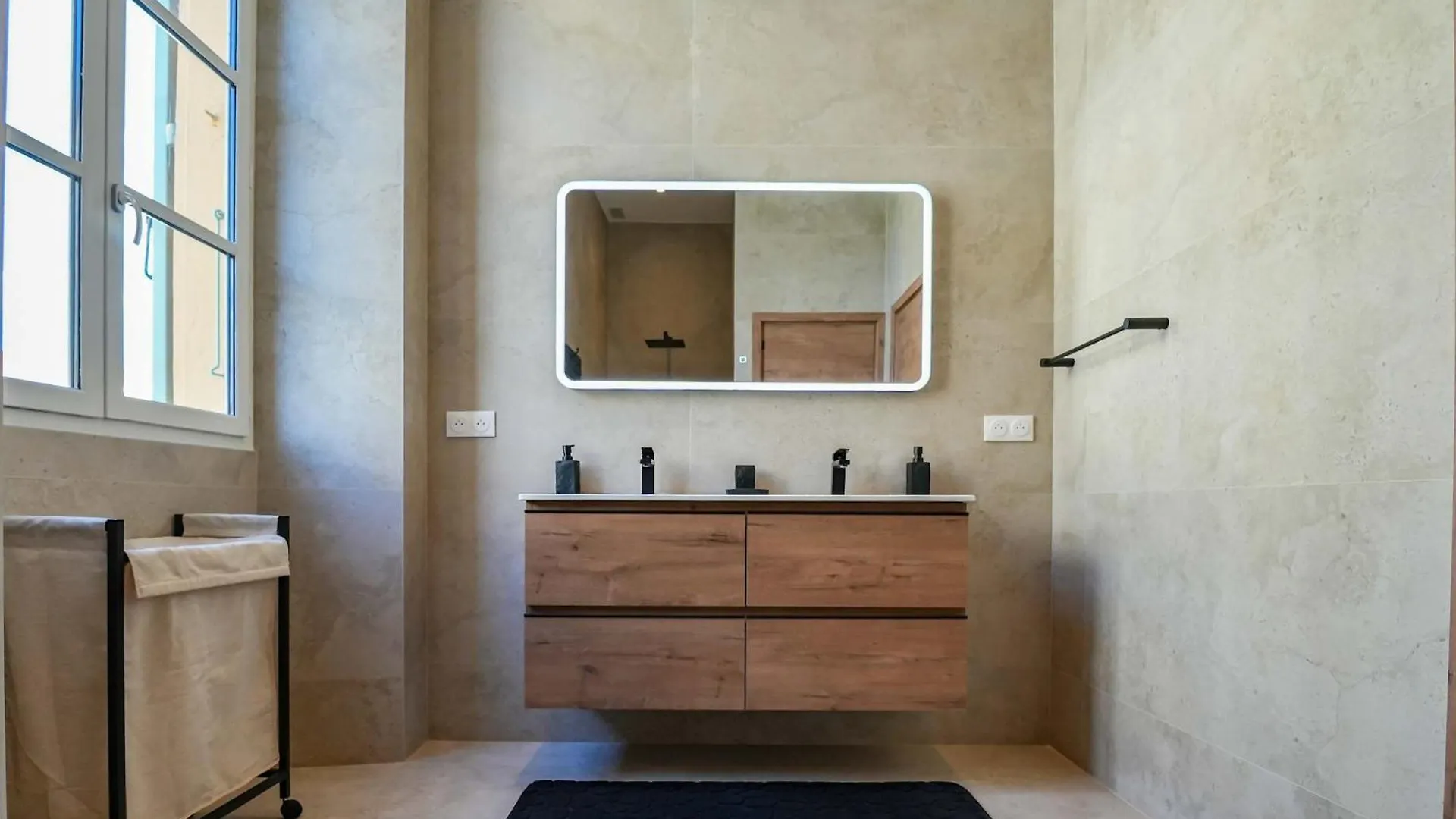 Massena Infinity Apartment Nice 0*,