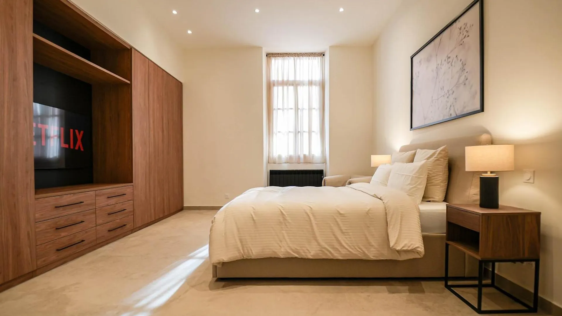 Massena Infinity Apartment Nice 0*,  France