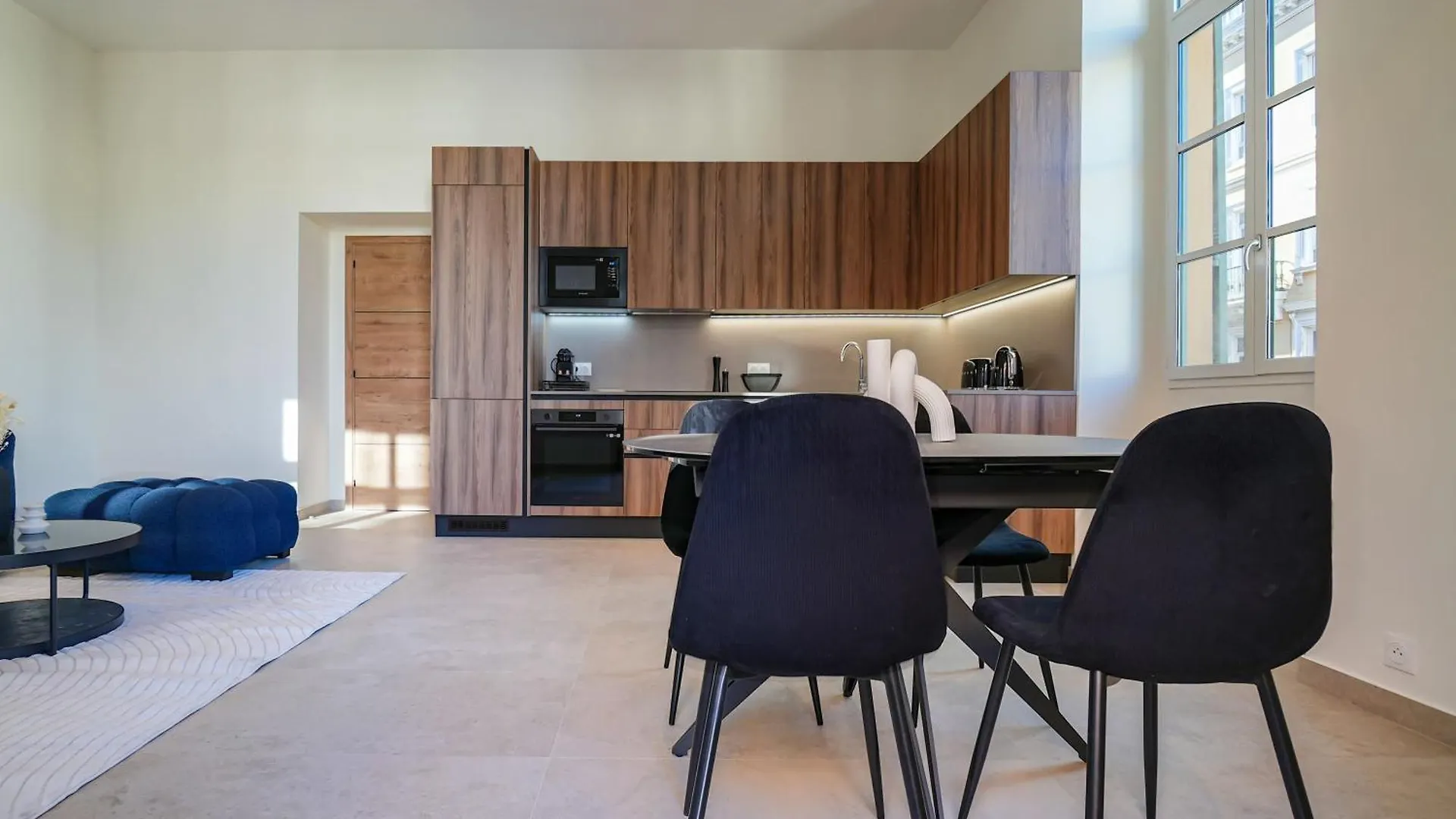 Massena Infinity Apartment Nice